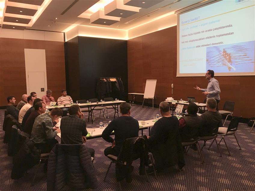 Aromsa Mavi Yaka Çalışanları İle 'Takım Çalışması ve Motivasyon Eğitimi' 4. Grubu Tamamlandı..