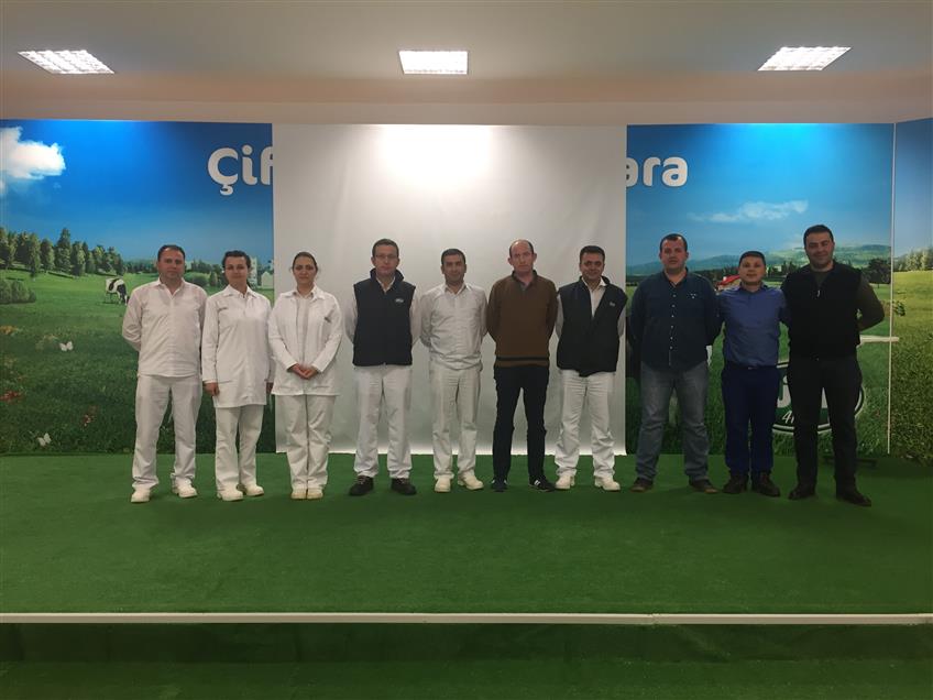 Sütaş “LİDERLİG Takım Lideri Gelişim Programı” 3. Modül ' Maçı Kazandıran Geribildirim ' 2. Grup Eğitimi Tamamlandı.