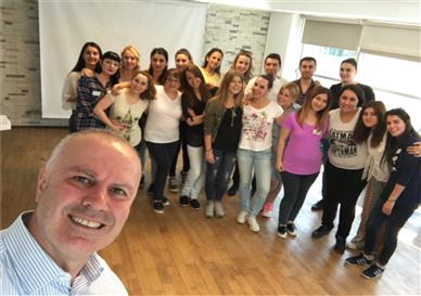 Watsons Akademi  Mağaza Müdür Yardımcısı ve Supervizör Gelişim Programı  3. Modül &#39;Ekibimi Geliştiriyorum&#39; Eğitimleri Tamamlandı.